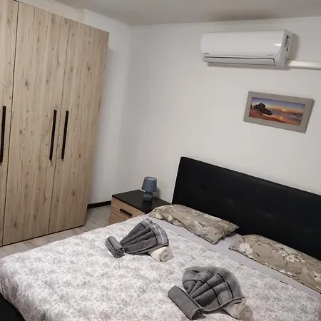 Pm 10 Via Delle Santabarbara - Apartment